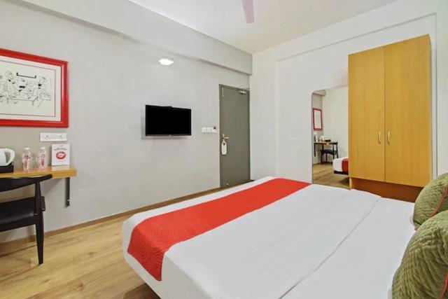 Kanak Beacon Hotel - Ashram Road Ahmedabad Exteriör bild